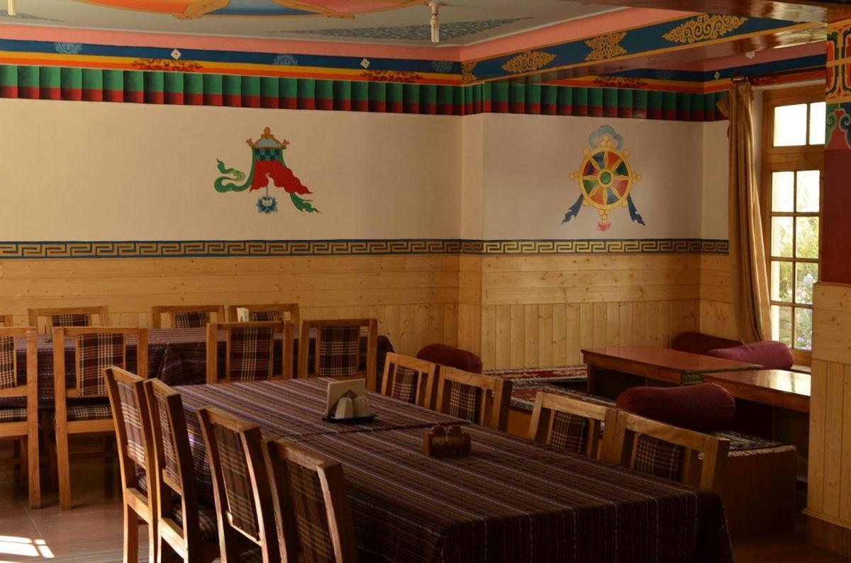 ليه Barath Hotel & Guest House المظهر الخارجي الصورة